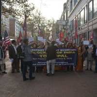 सानफ्रान्सिस्कोमा भारतीय अघोषित नाकाबन्दीको विरोध स्वरूप शान्तिपूर्ण प्रदर्शन फोटो: सन्तोष न्यौपाने